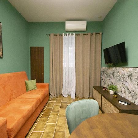 נאפולי Flowers House Casa Vacanze מראה חיצוני תמונה