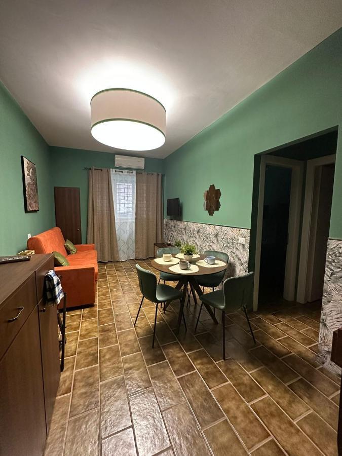 נאפולי Flowers House Casa Vacanze מראה חיצוני תמונה