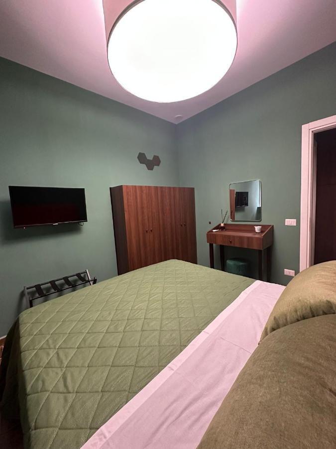 נאפולי Flowers House Casa Vacanze מראה חיצוני תמונה