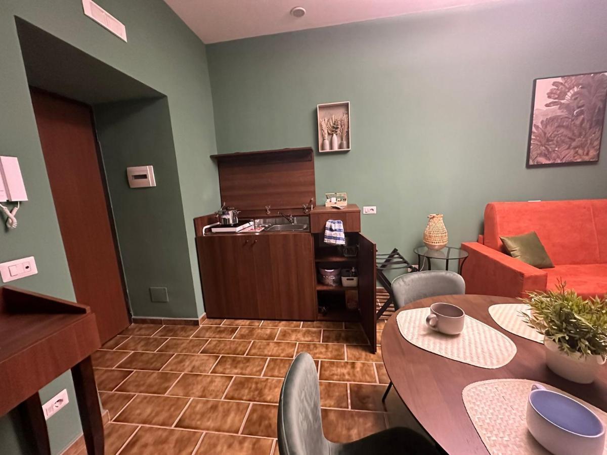 נאפולי Flowers House Casa Vacanze מראה חיצוני תמונה