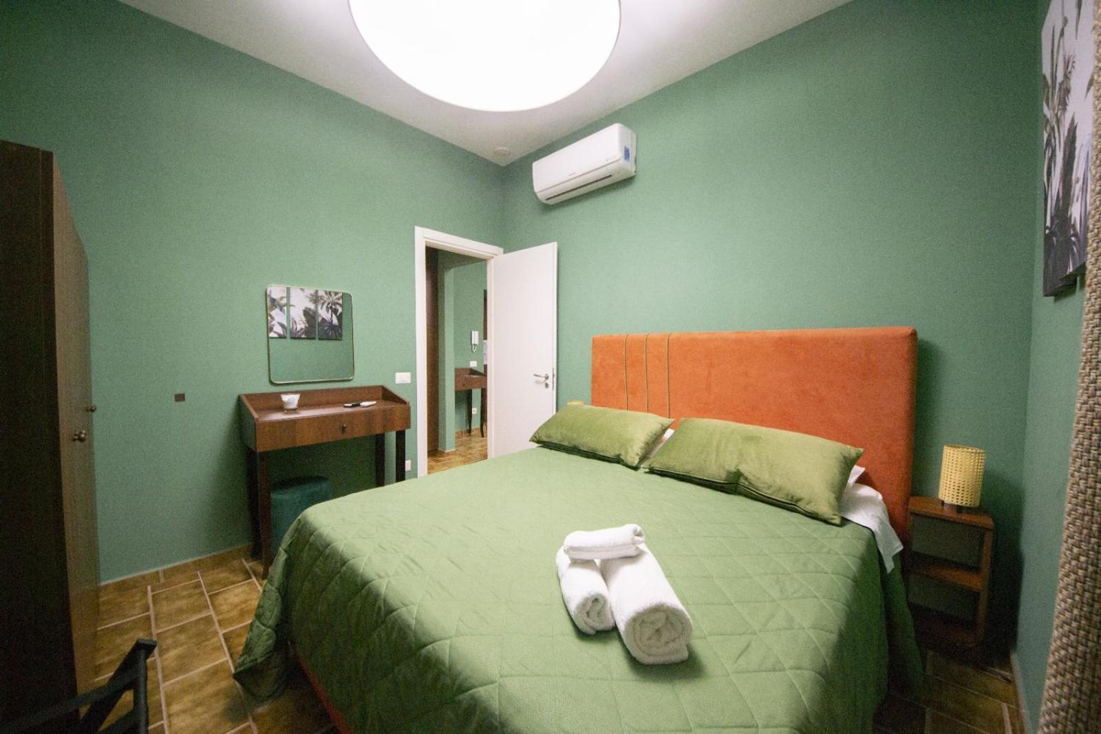 נאפולי Flowers House Casa Vacanze מראה חיצוני תמונה